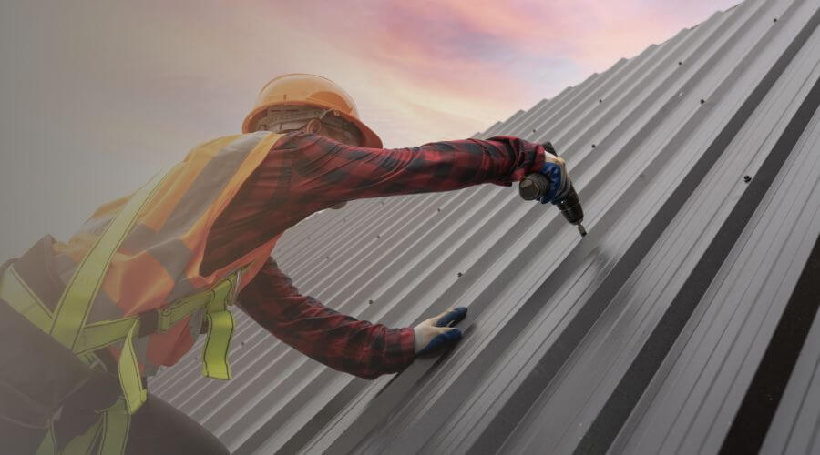 Expert Emergency Roof Repairs services in West Bloomfield, MI
